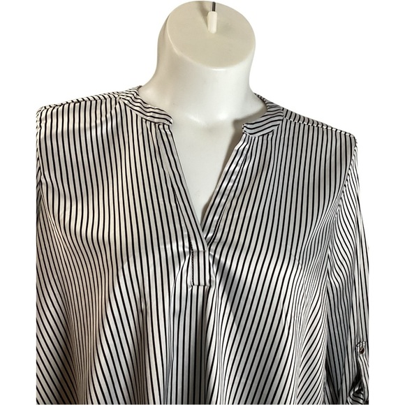 Chic Black and White Striped Blouse, Plus Size 2X - Picture 3 of 9